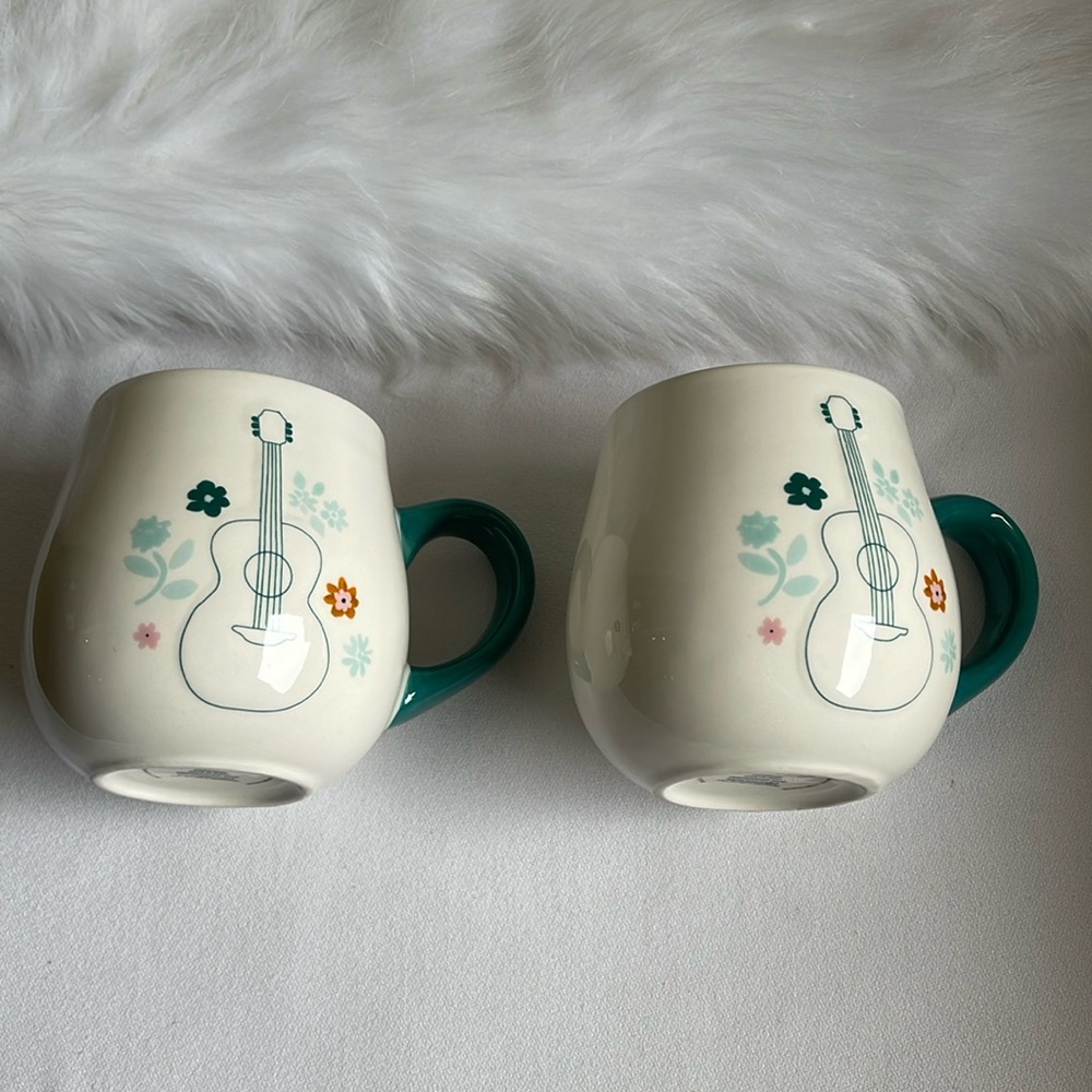 DOLLY PARTON Set of 2 Mugs 20oz 2 Sided Guitar Brand New Without Tags.